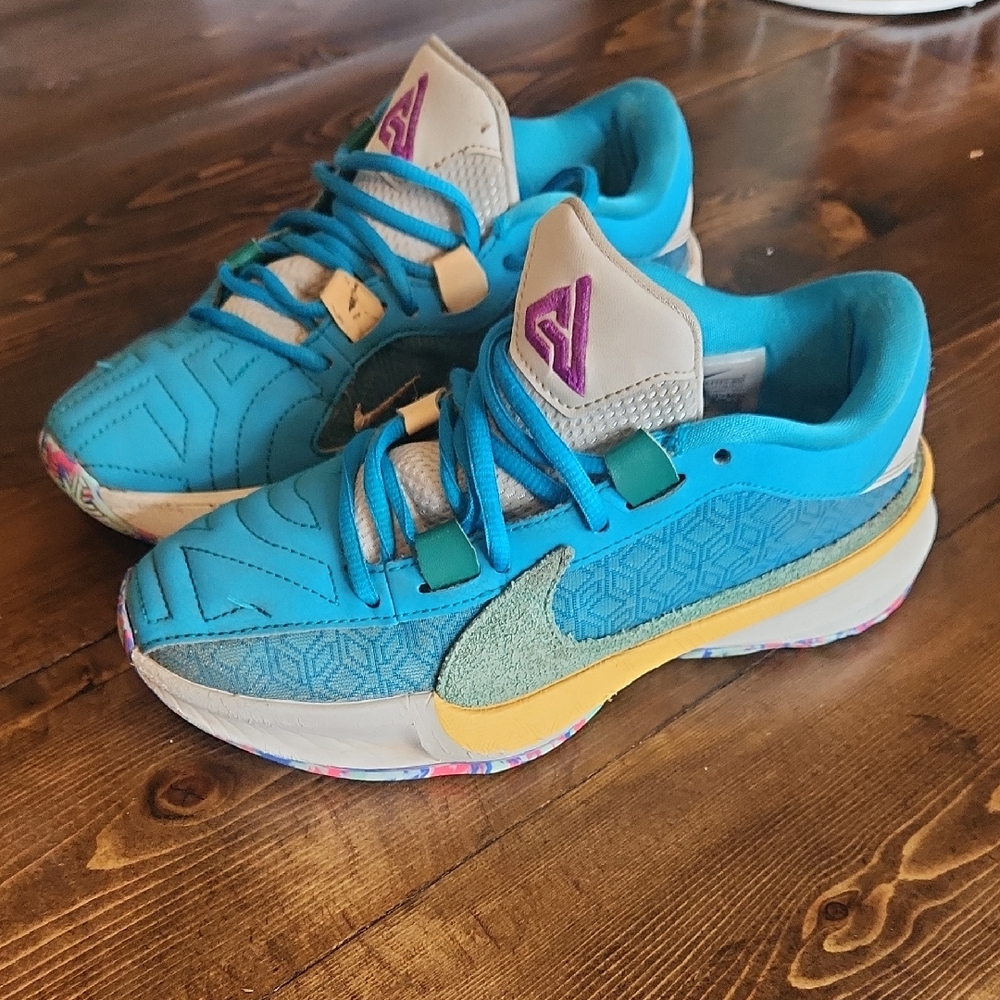 Nike Kids Blue and Yellow Sneakers